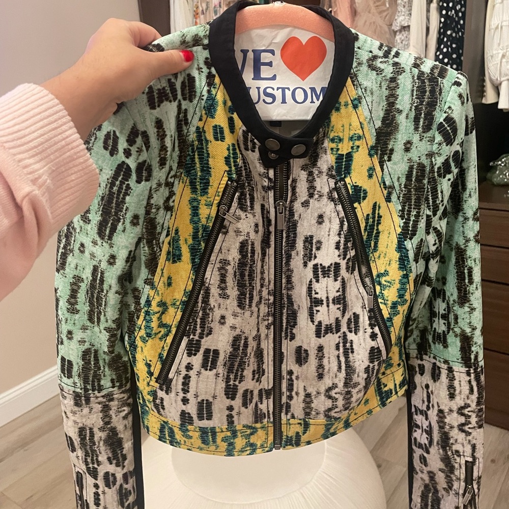 Bcbg multi color jacket! XS